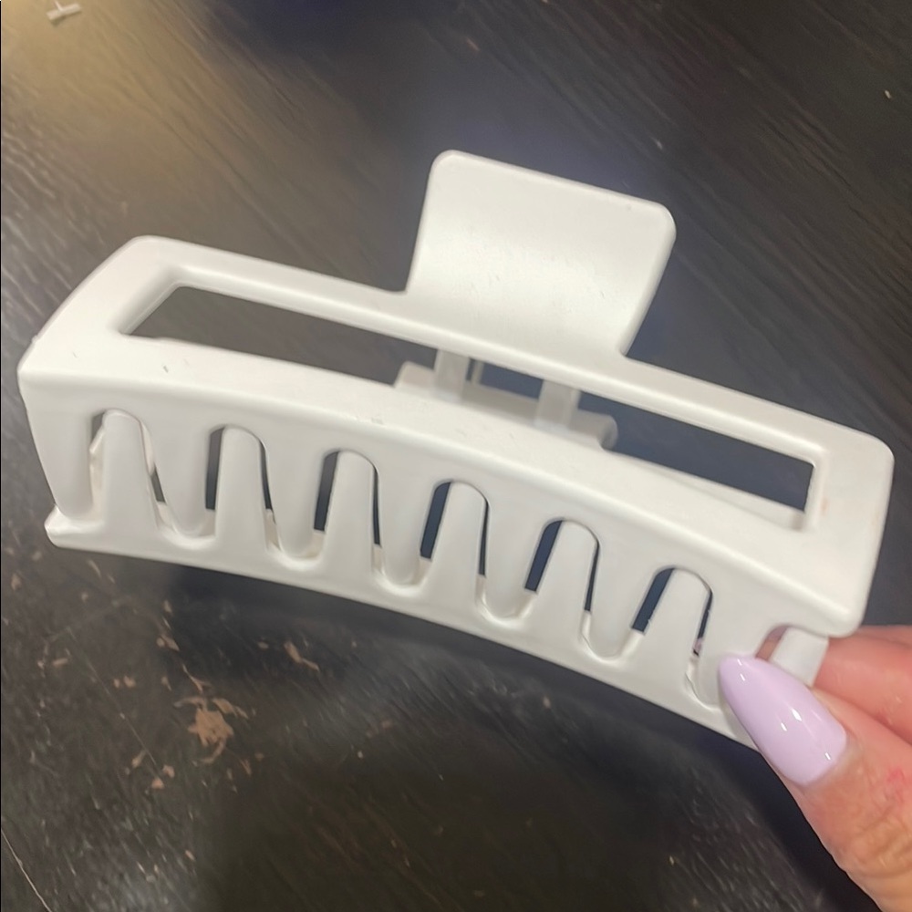 White Hair Claw Clip